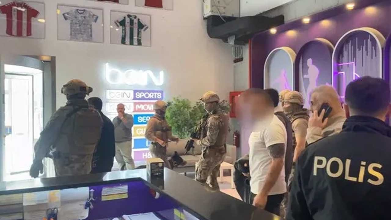 Televizyonu oyuncak silahla bastı! Cezası ağır oldu