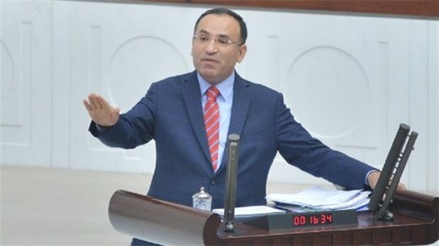 Bekir Bozdağ hakkındaki gensoru reddedildi