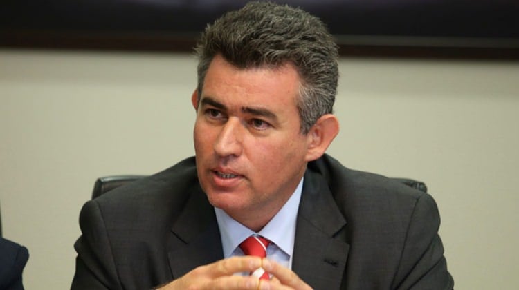 Metin Feyzioğlu'na tokat gibi sözler