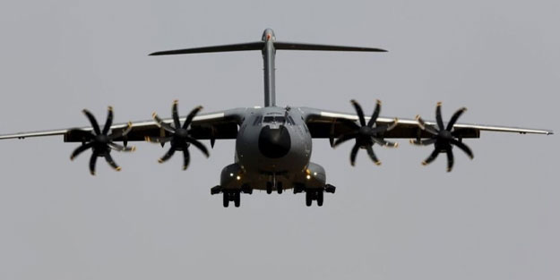 Beklenen ABD uçağı İsrail'de