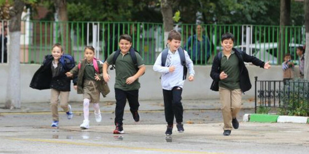 Beklenen haber geldi! Okullarda ara tatil, Ramazan Bayramı ile birleşecek