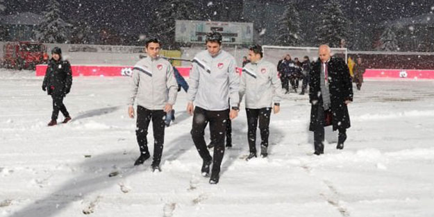 Beklenen oldu! Galatasaray-Boluspor maçı ertelendi