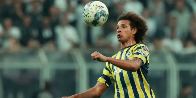 Bekleneni veremeyen Arao, Yunanistan yolcusu