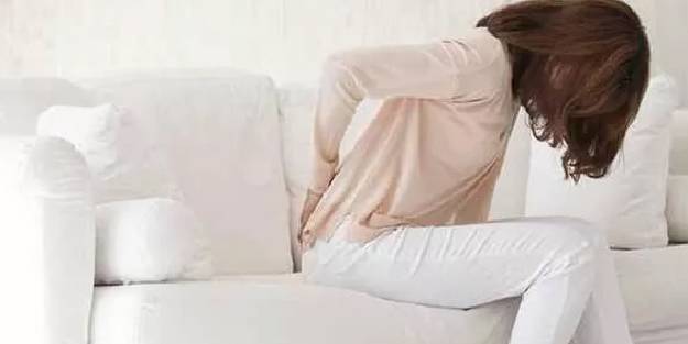 Bel fıtığı ağrısına ne iyi gelir? Evde nasıl geçer