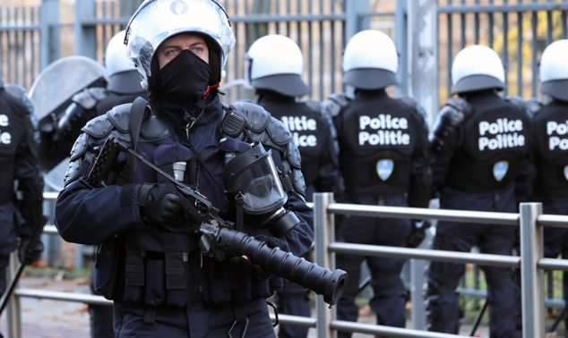 Belçika polisi soykırımcı iki İsrail askerini gözaltına aldı