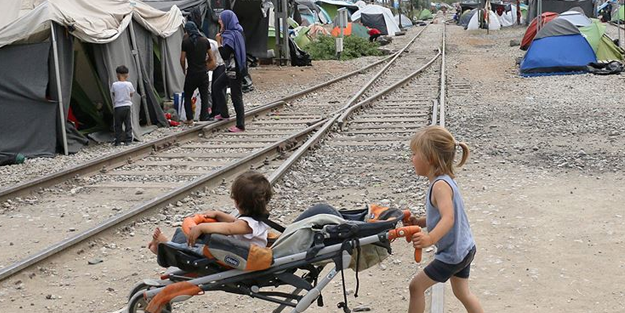 Belçika'da 21 sığınmacı çocuk gece sokağa...