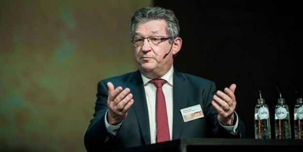 Belçika'da Brugge belediye başkanına bıçaklı saldırı! Kan döküldü