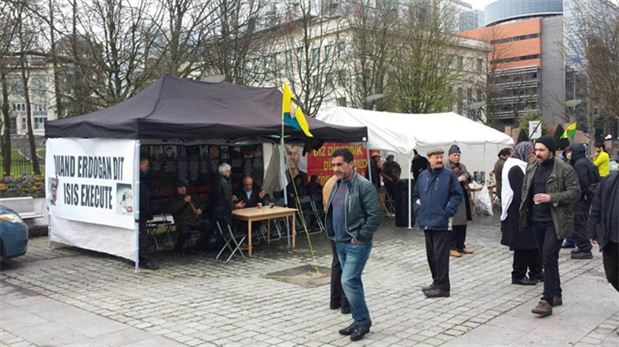 Belçika'da PKK çadırı yeniden kuruldu