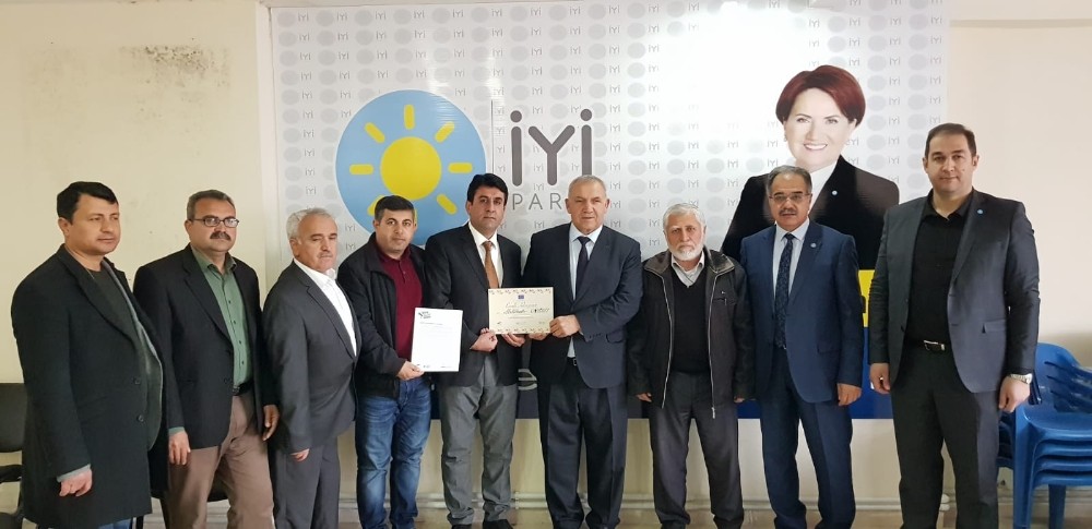 Belediye başkan adayları ‘Engelliler İçin Erişilebilir Kent Protokolü’ imzaladı 