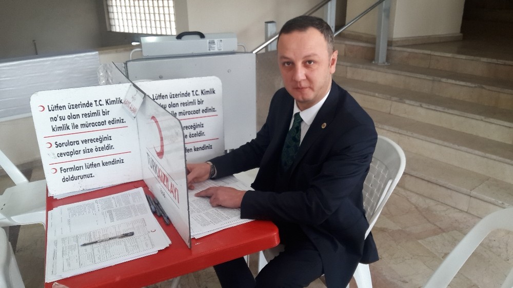 Belediye Başkanı 27’inci kanını verdi 