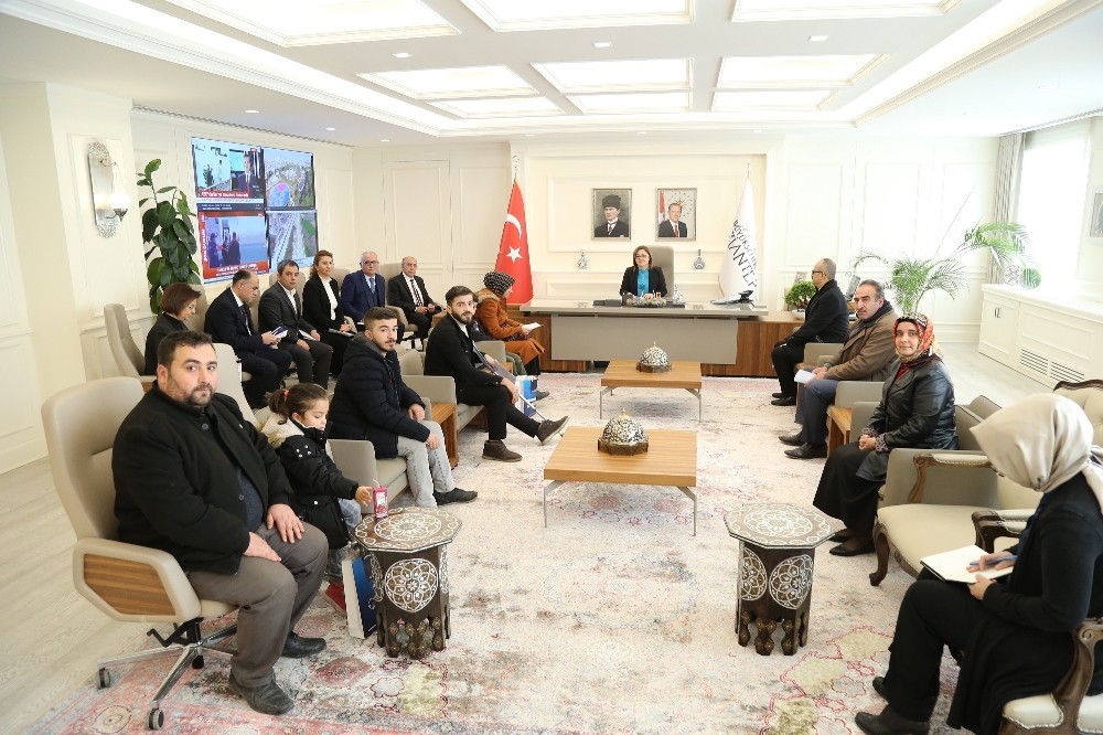 Belediye Başkanı Fatma Şahin halk buluşmasında 