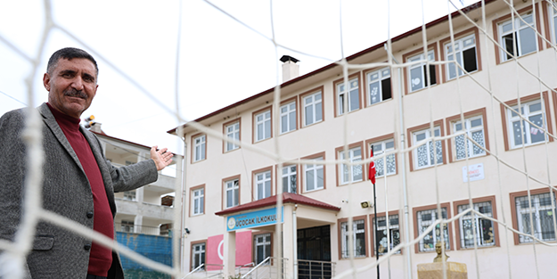 Belediye başkanı hareket geçti! Google’da okulun adını görenler hayrete düştü