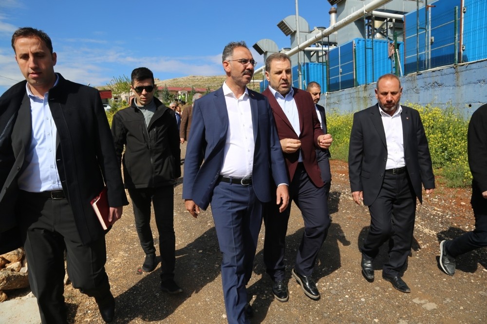Belediye Başkanı Kuş atık toplama merkezini inceledi 