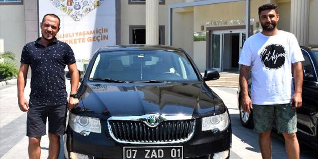 Belediye başkanı, makam araçlarını satılığa çıkardı!