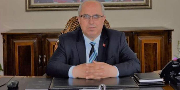 Belediye başkanı koronavirüse yenik düştü