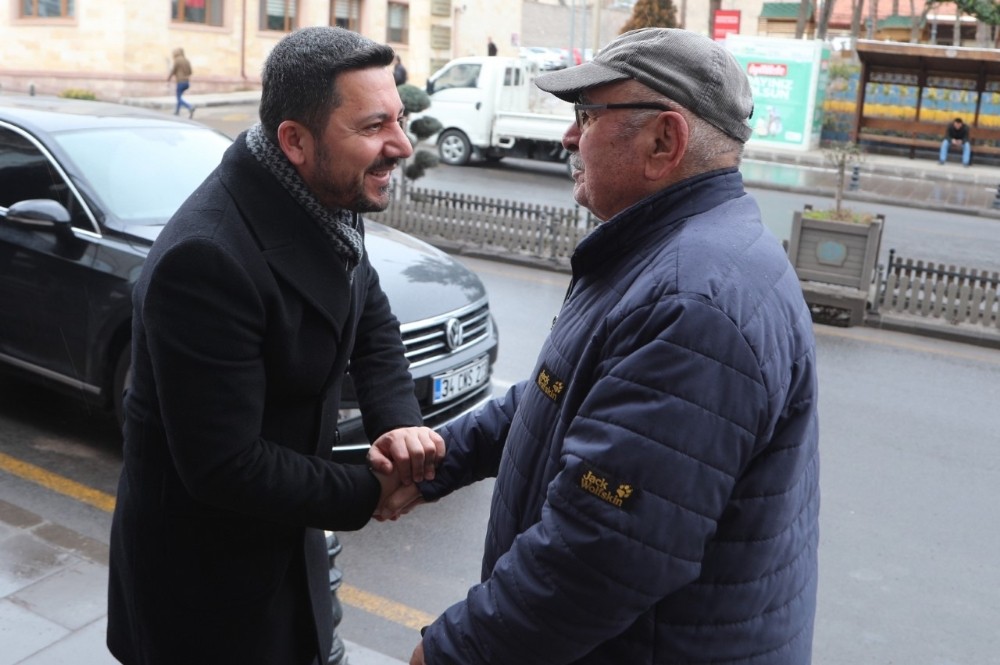 Belediye Başkanı Rasim Arı, esnaf ziyaretlerinde bulundu 