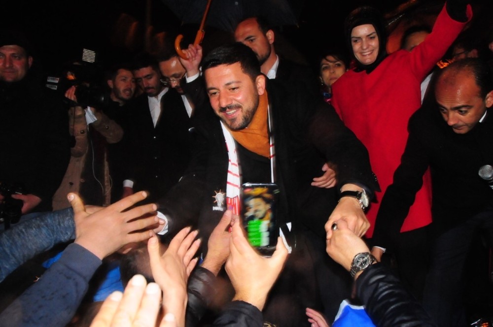 Belediye Başkanı Rasim Arı’ya sevgi seli 