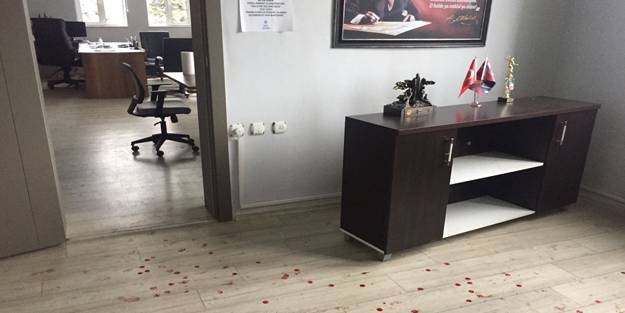Belediye Başkanı'na makam odasında silahlı saldırı