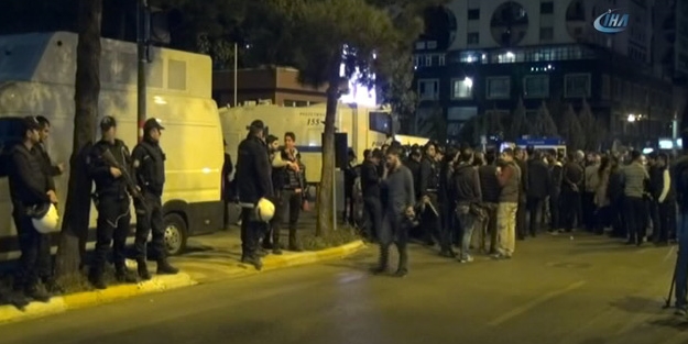 Belediye binasına jandarma sevk edildi!