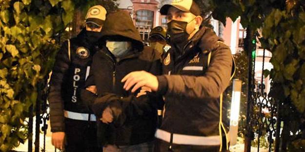 Belediye binasında rüşvete suçüstü yapılmıştı! CHP'li Belediye Başkanı'ndan yüzsüz açıklama