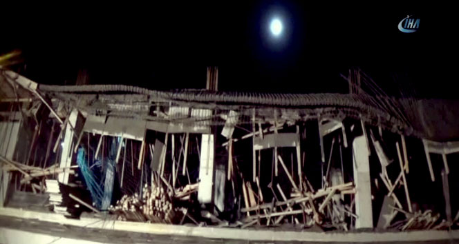 Belediye inşaatı çöktü: 4 yaralı