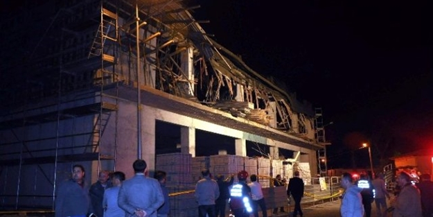 Belediye inşaatında göçük: 4 işçi yaralı