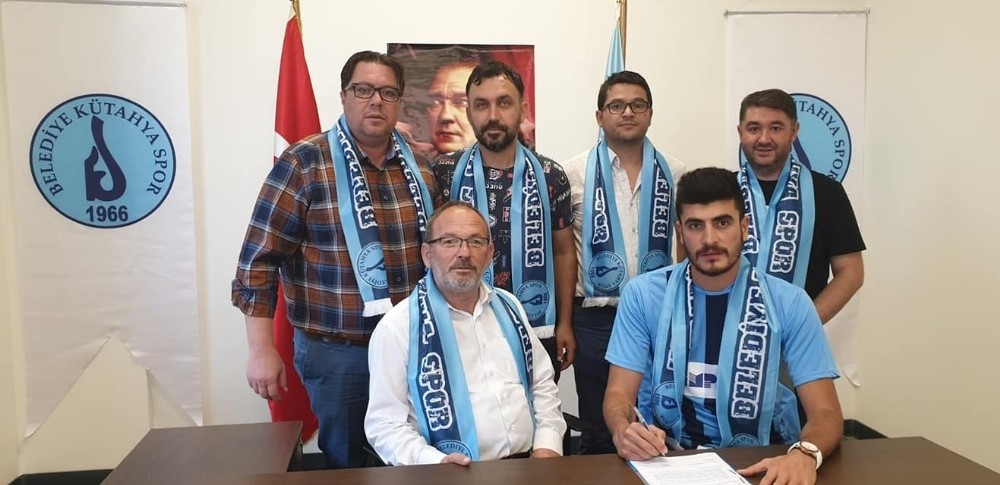 Belediye Kütahyaspor Ahmet Üner ile anlaşma sağladı 