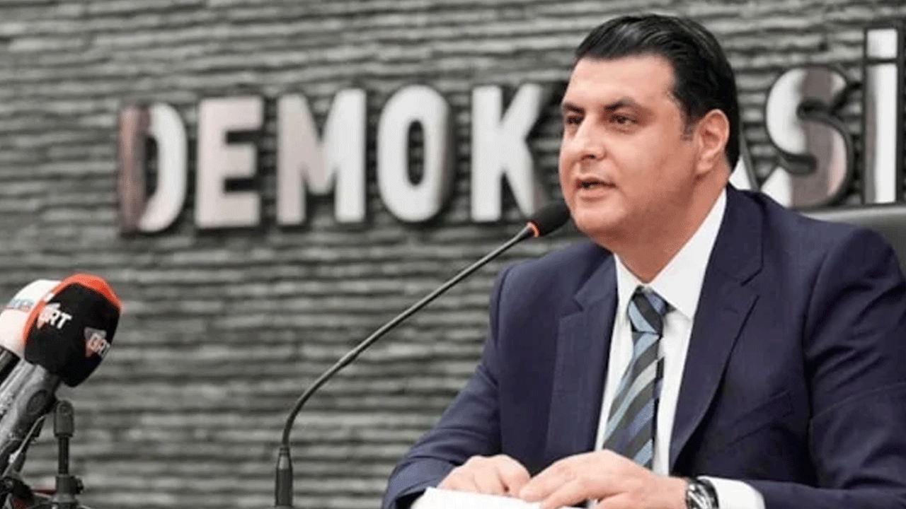 Belediye Meclisinde CHP'ye şok! 1 milyon nüfuslu Şehitkamil'in belediye başkanı partisinden istifa etti