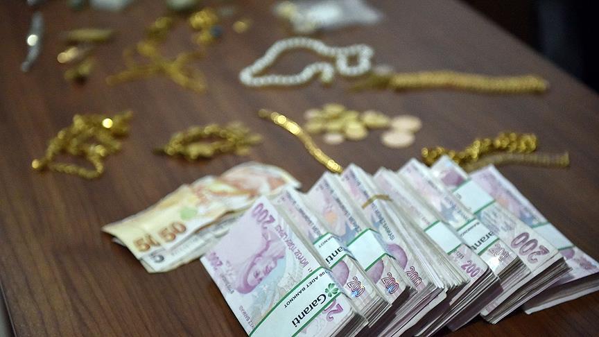 Belediye otobüsünde adeta bir servet unuttu