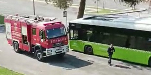Belediye otobüsünde yılan paniği