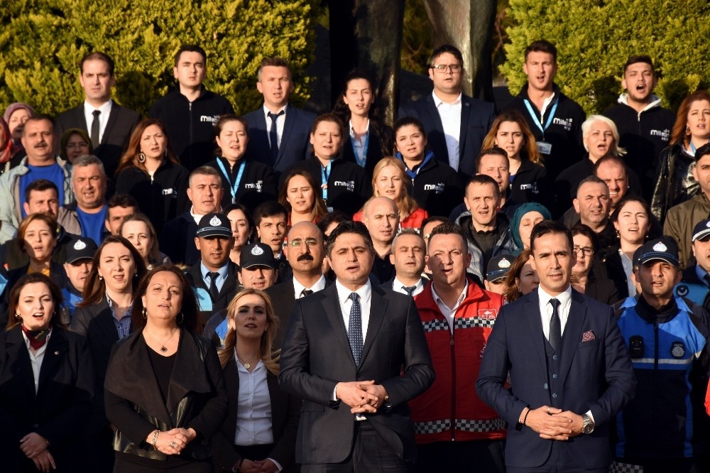 Belediye personeli Çanakkale türküsünü hep birlikte seslendirdi 