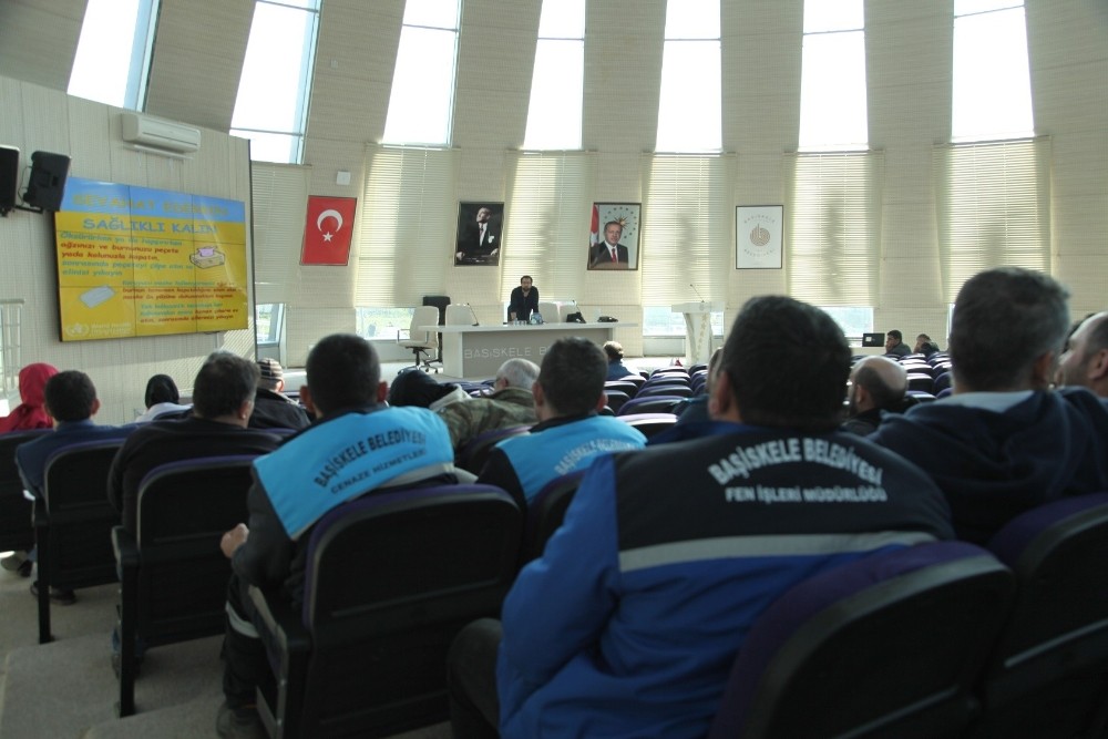 Belediye personeli koronavirüsü konusunda bilinçlendirildi 
