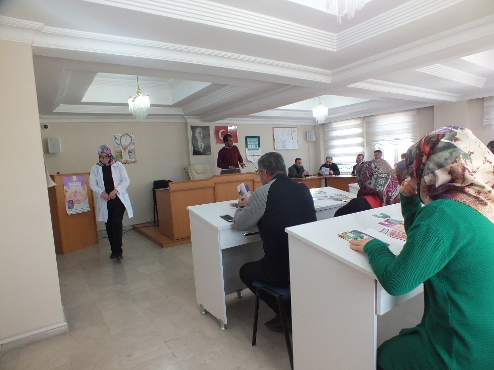 Belediye Personeline ‘Madde Bağımlılığı ve Rahim Ağzı Kanseri’ Semineri 