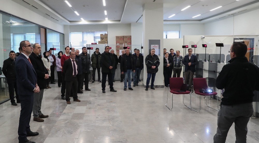 Belediye personeline virüsten korunma eğitimi 