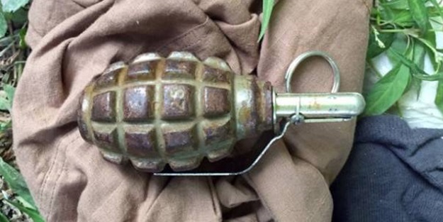 Belediye zabıtası cephanelikle yakalandı