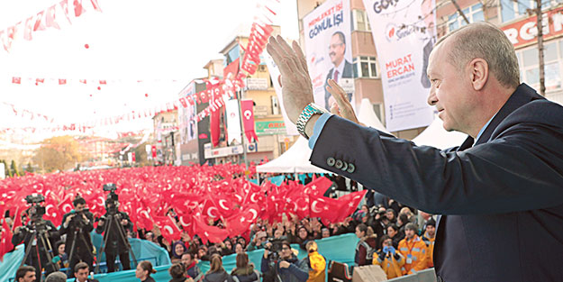 Belediyecilikte elimize su dökemezler