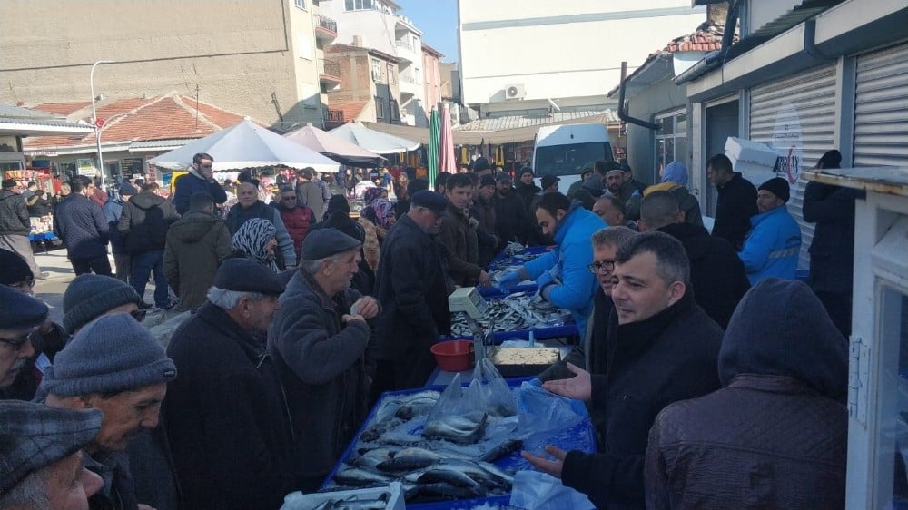 Belediyeden balık tanzim satış noktası 