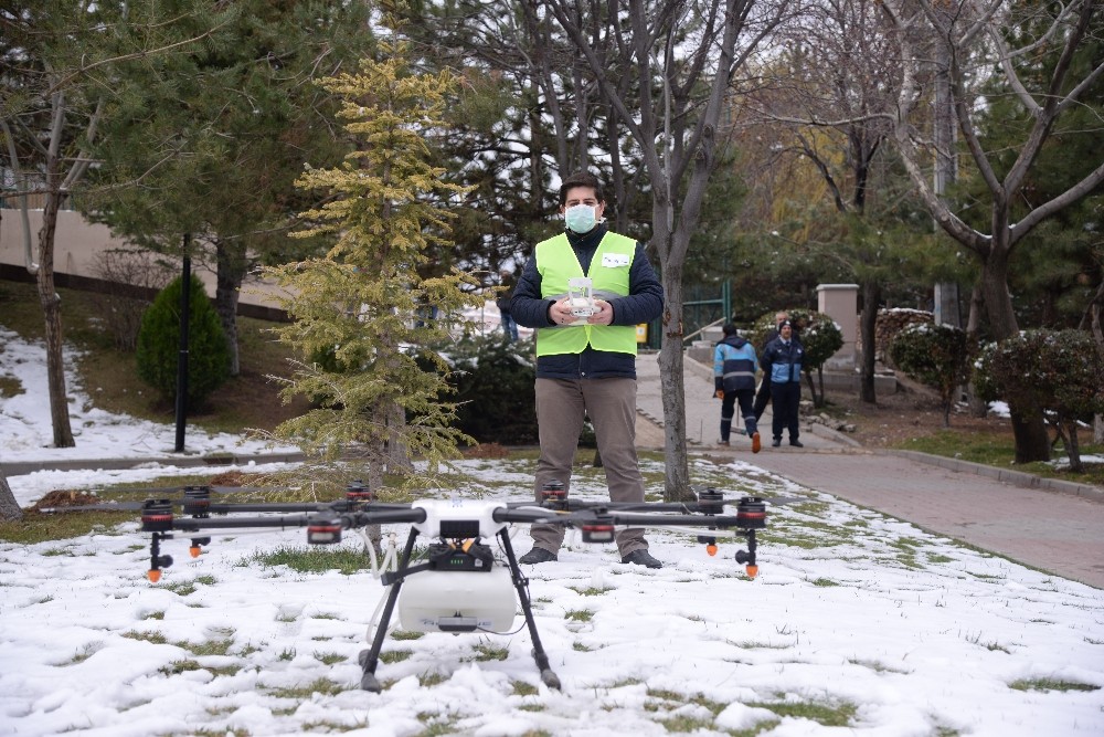 Belediyeden drone ile dezenfekte 
