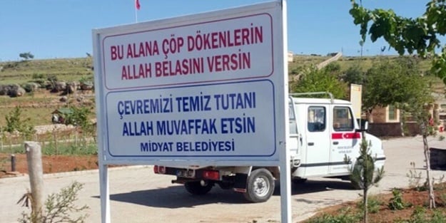Belediyeden dualı, beddualı tabela!