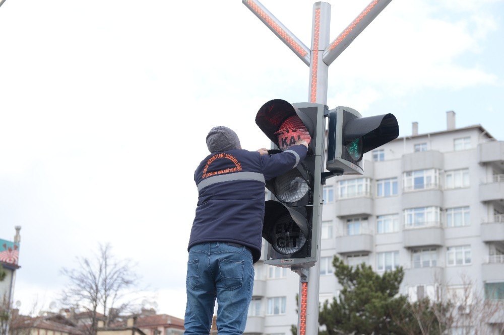 Belediyeden trafikte “koronavirüs” farkındalığı 