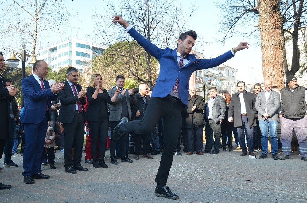 Belediyeden yüzde 35 zam ve kadınlara ayda bir gün izin 