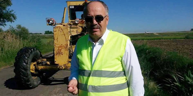 Belediyeye kızan meclis üyesi bakın ne yaptı