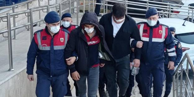 Belediyeye ait depodan malzeme çalarken suçüstü yakalandılar