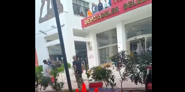 Belediyeyi alan CHP’de işçi kıyımı! Akrabalara yer açılıyor Ekmeğinden edilen işçi kendini yakıyordu