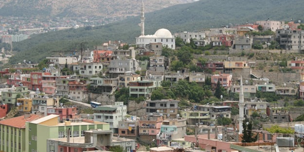 Belen su istiyor, Hatay'ın CHP'li Belediye Başkanı keyif çatıyor!