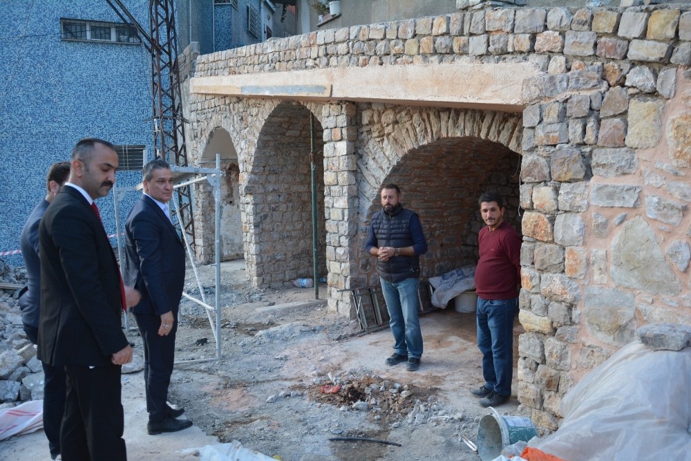 Belen’de tarihi yapılar restore edilerek gün yüzünü çıkarılıyor 