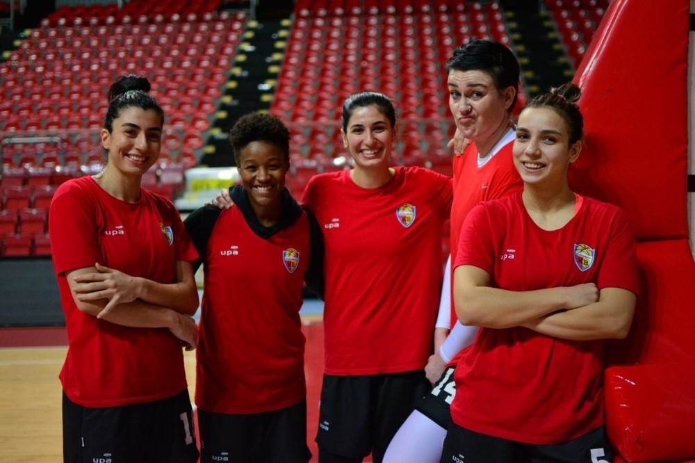 Bellona Kayseri Basket 8 kez kazandı 