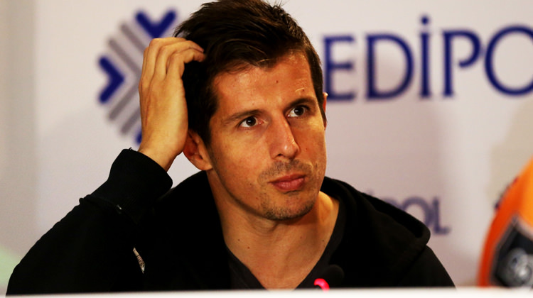 Belözoğlu imzayı atıyor!