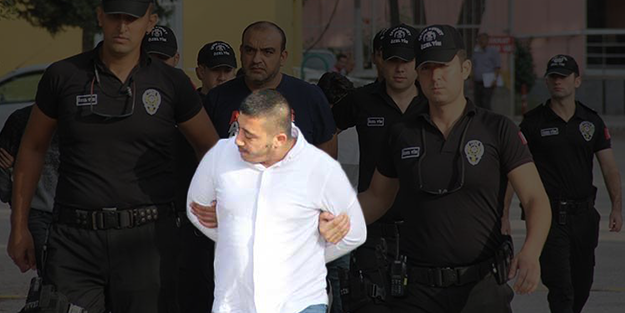 "Ben astroloğum, Adana polisi cinlerimden hızlı çıktı"