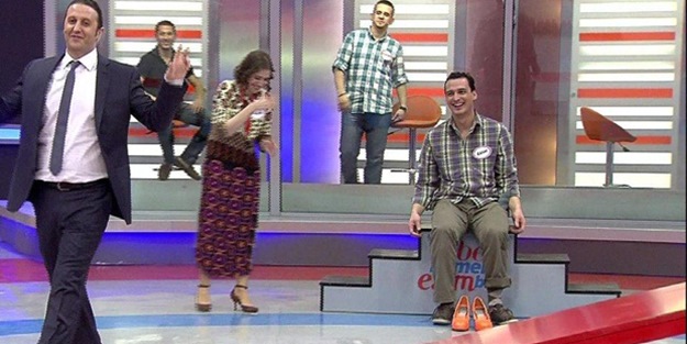 Ben Bilmem Eşim Bilir'deki dans ahlaksızlığı cezasız kalmadı